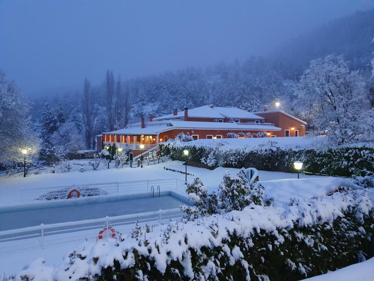Hospedium Hotel Val De Pinares Bogarra Exterior photo