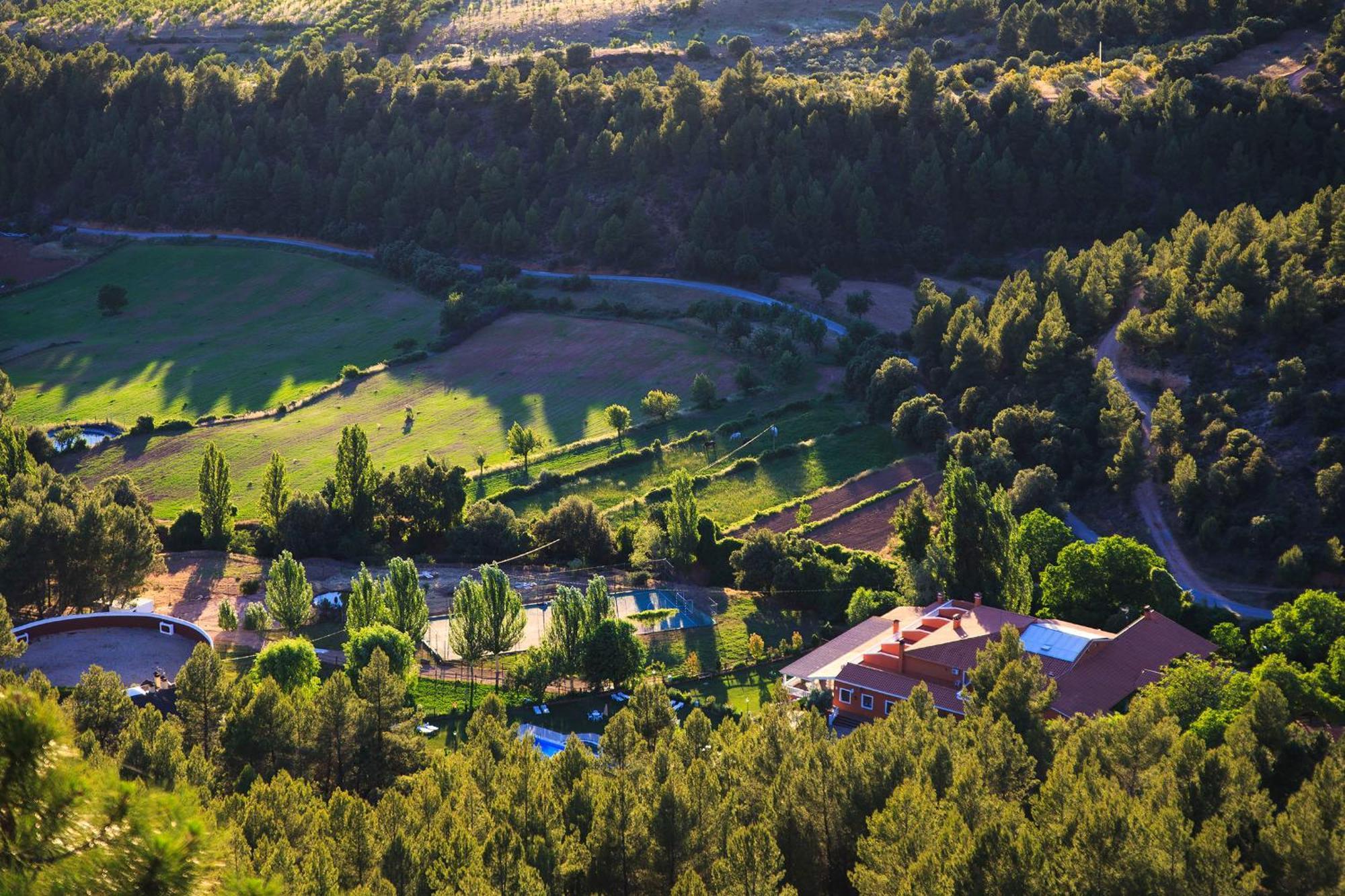 Hospedium Hotel Val De Pinares Bogarra Exterior photo