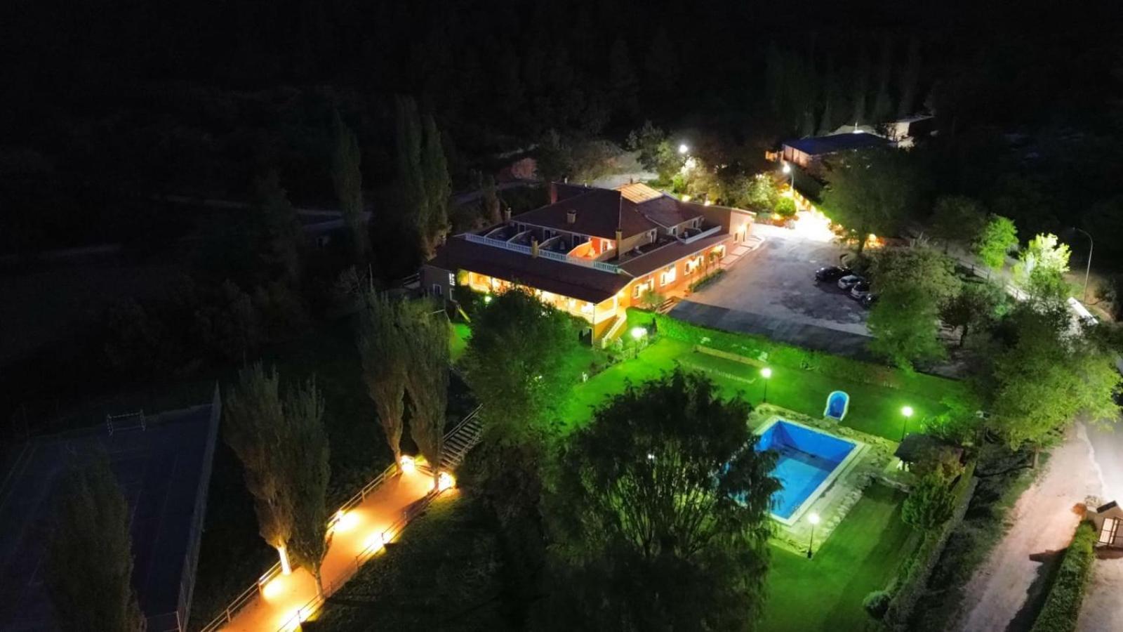 Hospedium Hotel Val De Pinares Bogarra Exterior photo